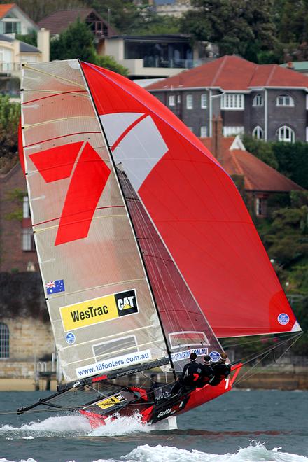 Gotta Love It 7 heads for home - JJ Giltinan 18ft Skiff Championship 2014 © Australian 18 Footers League http://www.18footers.com.au